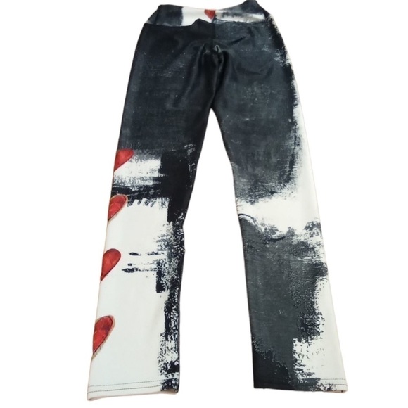 DEBBIE DANNHEISSER Abstract B/W w/ Red Hearts Fine Art High Waist Leggings LARGE - Picture 4 of 7